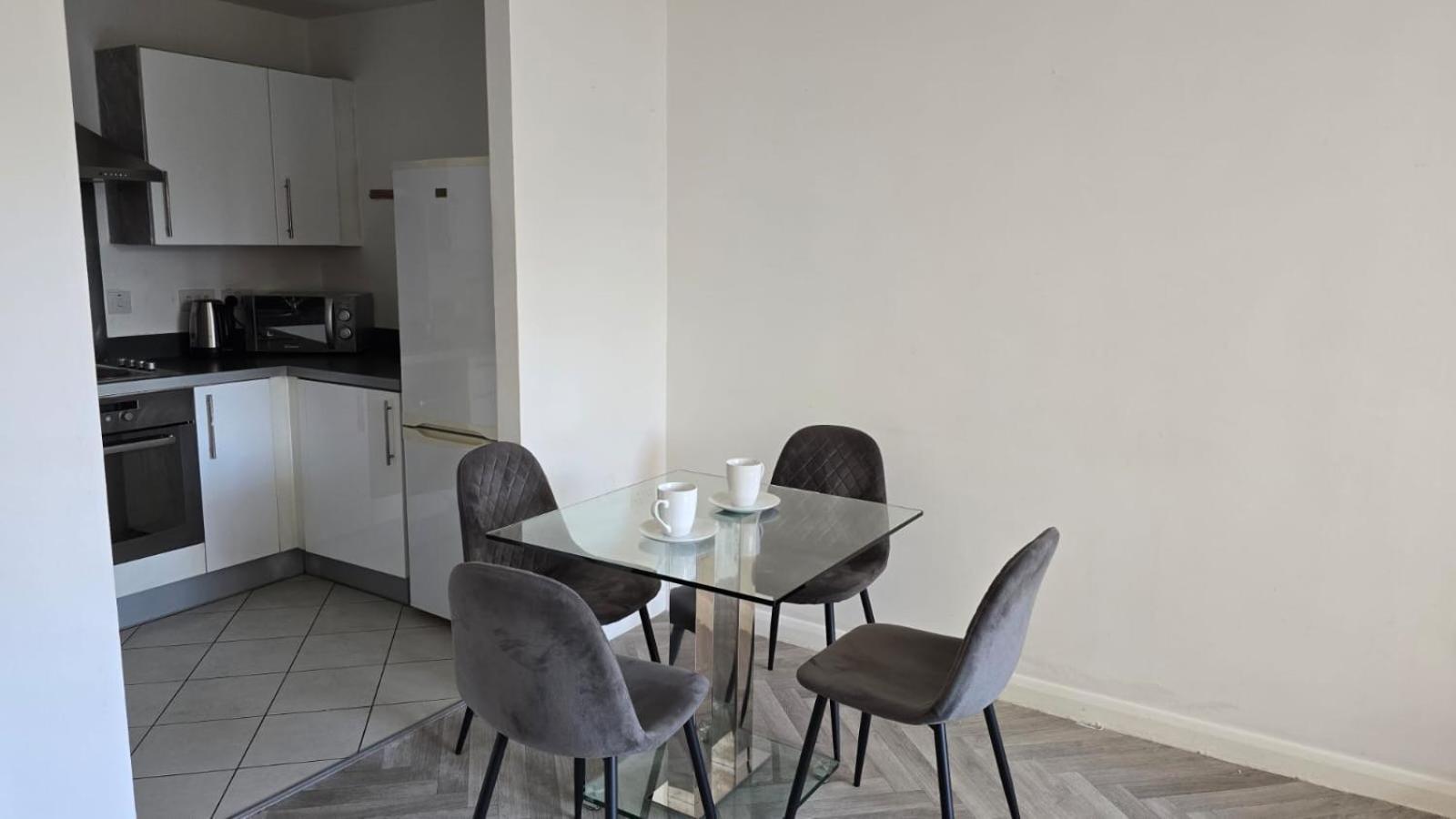 Luxury 1 Bed Centre Close To Mailbox,bullring, Broad Street For Leisure And Families *